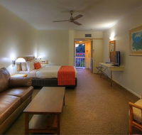 Mackays Motel Mission Beach - New Castle Holiday