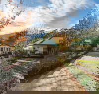 Oscar's on the Yarra - New Castle Holiday