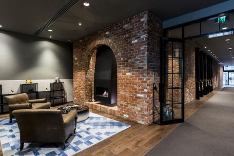 WRAP On Southbank - New Castle Holiday 3