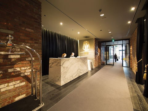 WRAP On Southbank - New Castle Holiday 4