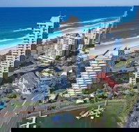 Capricorn One - New Castle Holiday