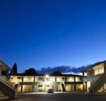 Reef Motor Inn - New Castle Holiday