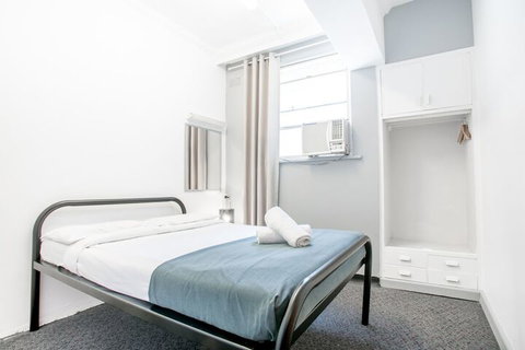 Westend Backpackers Hostel - New Castle Holiday 6