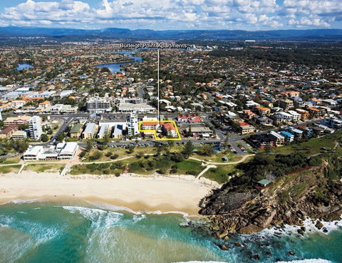Burleigh Point Holiday Apartments - New Castle Holiday 0