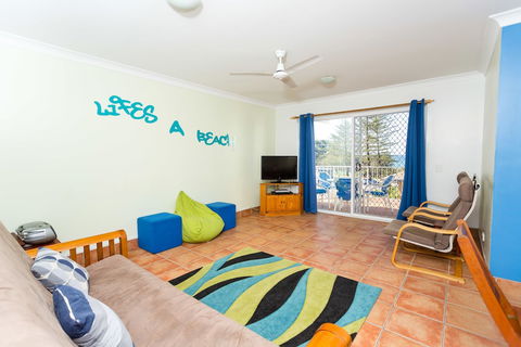 Burleigh Point Holiday Apartments - New Castle Holiday 6