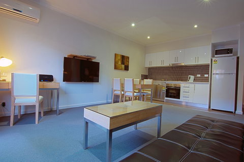 Brighton Serviced Apartments - New Castle Holiday 6