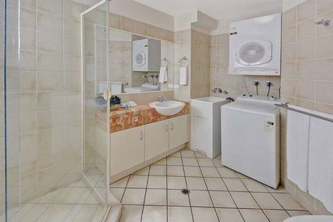 Raffles Mooloolaba - New Castle Holiday 6