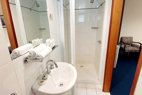 Point Lonsdale Guest House - New Castle Holiday 5