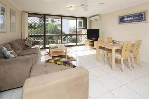 Burleigh Palms Holiday Apartments - New Castle Holiday 6
