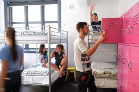 The Downing Hostel - New Castle Holiday 3