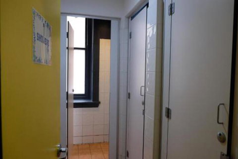 The Downing Hostel - New Castle Holiday 6