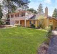Woodford of Leura Bed  Breakfast - New Castle Holiday