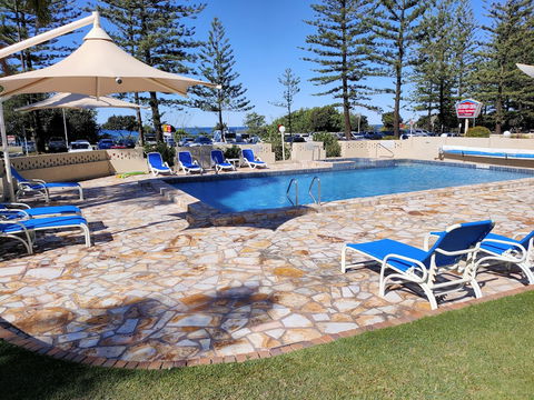 Southern Cross Beachfront Holiday Apartments - New Castle Holiday 4