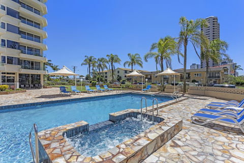 Southern Cross Beachfront Holiday Apartments - New Castle Holiday 5