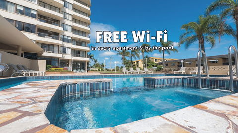 Southern Cross Beachfront Holiday Apartments - New Castle Holiday 3