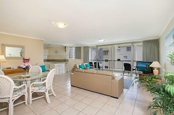 Rainbow Commodore Apartments - New Castle Holiday 2