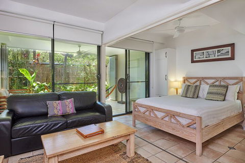 Julians Apartments - New Castle Holiday 4