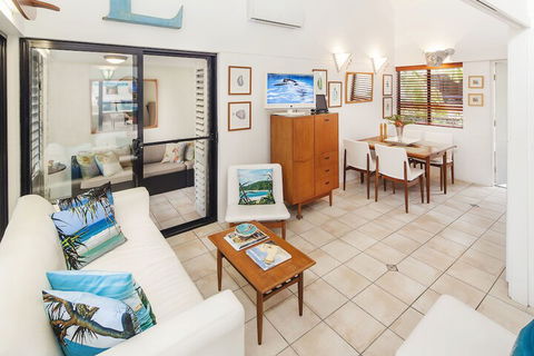 Julians Apartments - New Castle Holiday 6