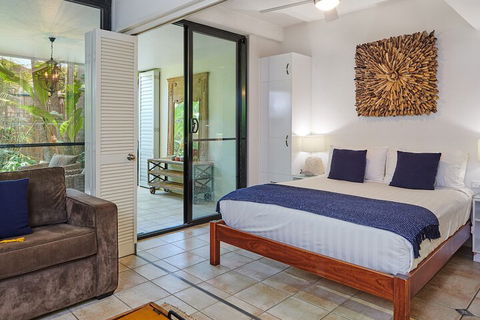 Julians Apartments - New Castle Holiday 7
