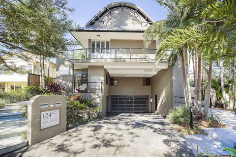 Julians Apartments - New Castle Holiday 3