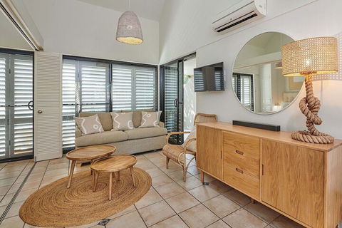 Julians Apartments - New Castle Holiday 5