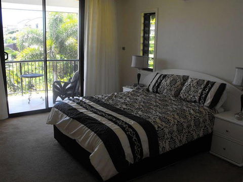 Coastwatch Bed & Breakfast - New Castle Holiday 1