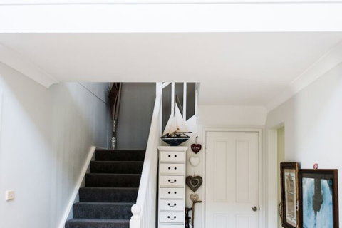 Anne's Waterfront Haven B&B - New Castle Holiday 5