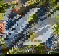 Tamborine Mountain BB - New Castle Holiday