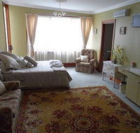 Golden Embers Apartments - New Castle Holiday