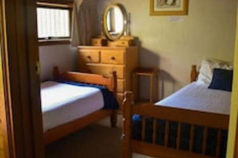 Clarendon Chalets - New Castle Holiday 7