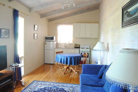 Clarendon Chalets - New Castle Holiday 6