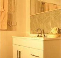 The Keepers Cottages - New Castle Holiday