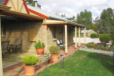 Riesling Trail & Clare Valley Cottages - New Castle Holiday 0