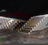 Brown's House Bed and Breakfast - New Castle Holiday