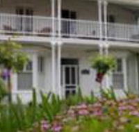 Willunga House - New Castle Holiday