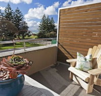 Aquabelle Apartments - New Castle Holiday