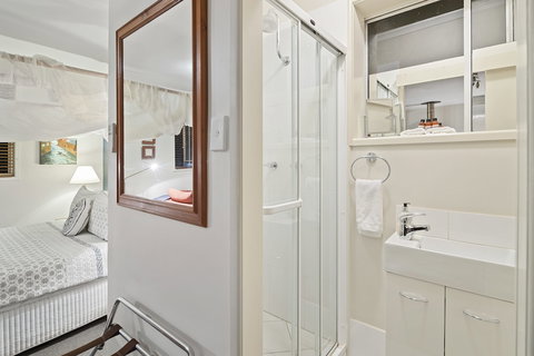 Eden Lodge - New Castle Holiday 6