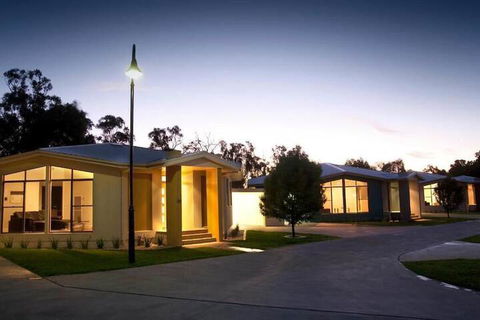 Tindarra Resort - New Castle Holiday 3