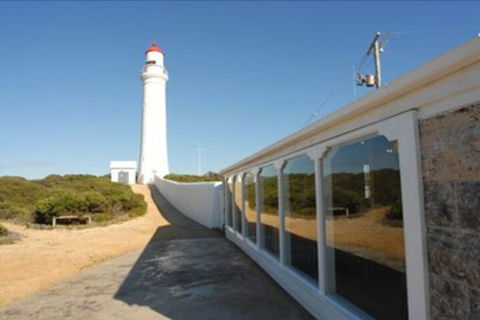 Cape Nelson Lighthouse - New Castle Holiday 4