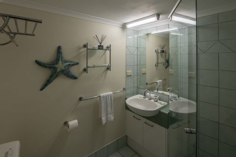 Centrepoint Holiday Apartments - New Castle Holiday 3