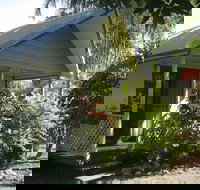 Palm View Holiday Apartments - New Castle Holiday