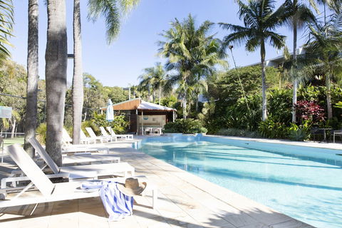 The Oasis Apartments And Treetop Houses - New Castle Holiday 4