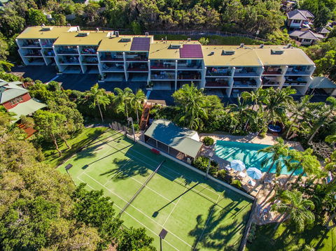 The Oasis Apartments And Treetop Houses - New Castle Holiday 0