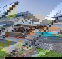 Demi View Motel - New Castle Holiday