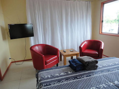 The Pixy Bed & Breakfast - New Castle Holiday 6