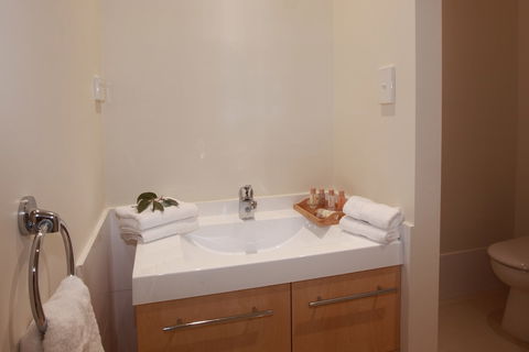 H Boutique Hotel - New Castle Holiday 4