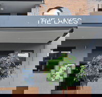 The Lakes Hotel - New Castle Holiday