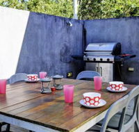 Macondo Seal Rocks - New Castle Holiday
