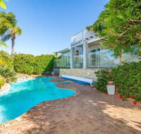 Resort style Home - New Castle Holiday