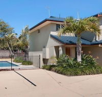 Casuarina 1 - New Castle Holiday